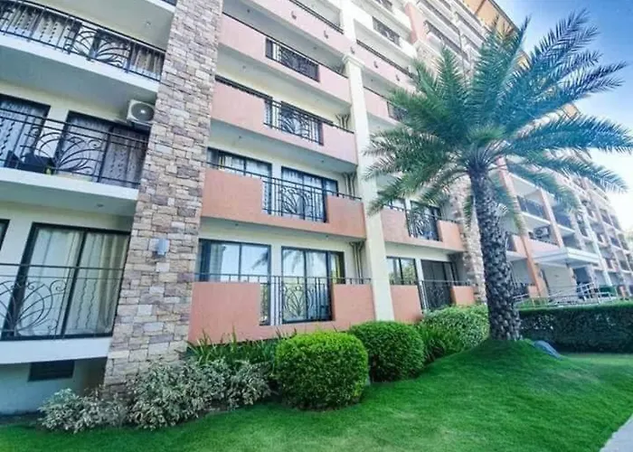 Apartment Live Smart, Live Resort-style Cebu