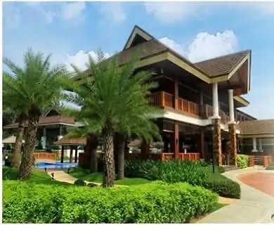Live Smart, Live Resort-style *